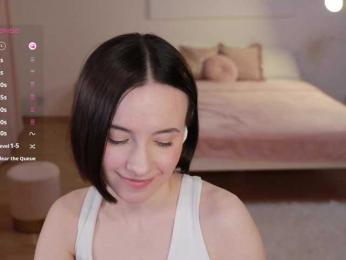 MissEssie bongacams stream image, 26.06.2025 15:00