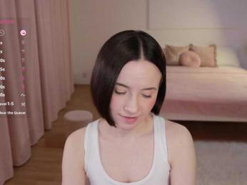 MissEssie bongacams stream image, 26.06.2025 15:00