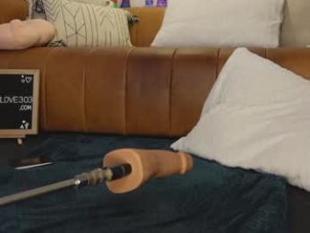 taylor_love_303 chaturbate stream image