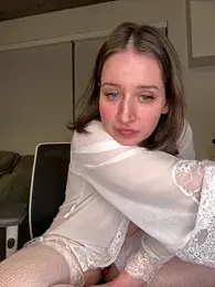 nerdynina stripchat stream image, 12.02.2025 23:00