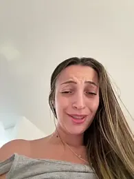 BelleLouiseVp stripchat stream image