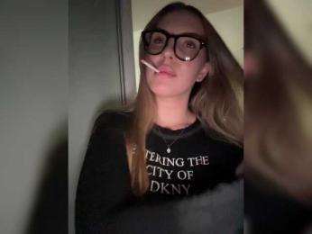 Cris_Mi bongacams stream image