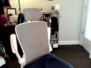 eve003300 chaturbate stream image, 08.08.2025 22:20