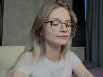 vialeta-baby bongacams stream image