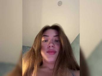 juicy-peachh bongacams stream image, 18.08.2025 05:00