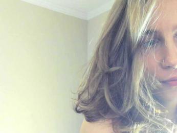 Adamova_Eva bongacams stream image, 14.02.2025 17:30