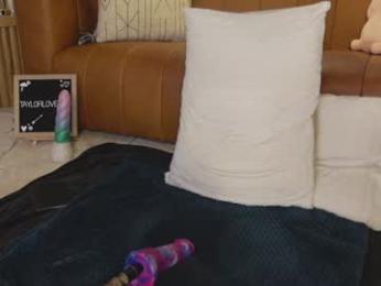 taylor_love_303 chaturbate stream image