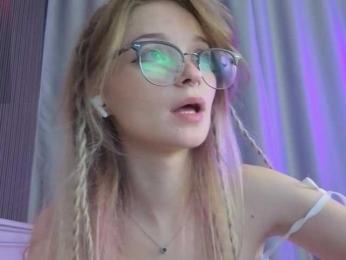 vialeta-baby bongacams stream image