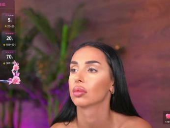 KairaAndrews bongacams stream image