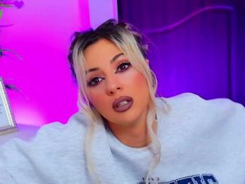 AriannaSins bongacams stream image, 29.09.2025 15:30