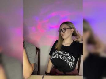 Cris_Mi bongacams stream image