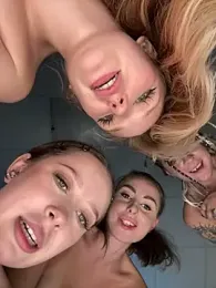 RollingGirls stripchat stream image, 30.09.2025 12:00