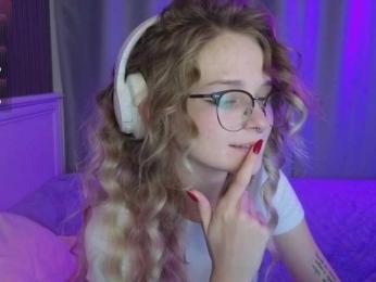 vialeta-baby bongacams stream image