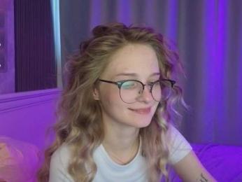 vialeta-baby bongacams stream image