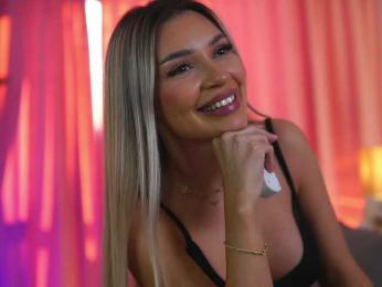 ArtTeasee bongacams stream image