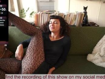 venus_in_jeans chaturbate stream image