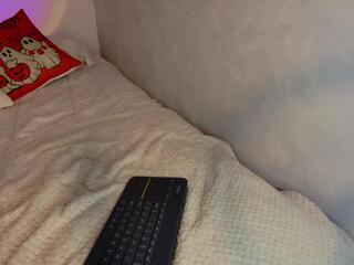 Alyssa Bonett flirt4free stream image, 30.10.2025 23:10