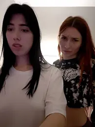 caressyourself stripchat stream image