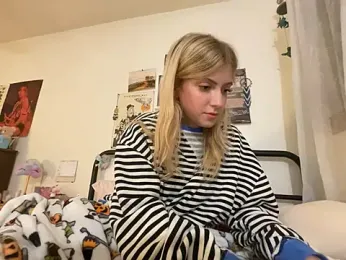 sinfulblonde1 stripchat stream image, 23.02.2025 01:50