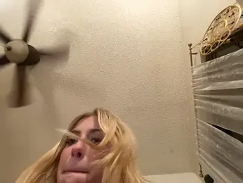 sinfulblonde1 stripchat stream image, 26.02.2025 02:30