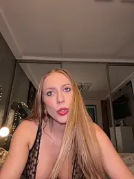 LunaAlya stripchat stream image