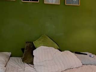 karlyee camsoda stream image