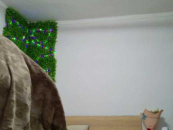 EmilyxJames bongacams stream image, 27.02.2025 19:50