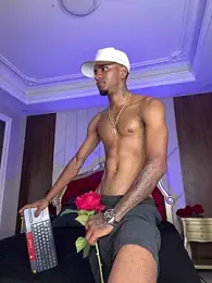 AaronCruz_ stripchat stream image, 27.12.2025 16:50