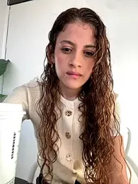 alana15 stripchat stream image