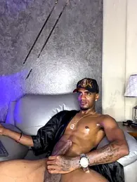 AaronCruz_ stripchat stream image, 02.01.2026 20:00