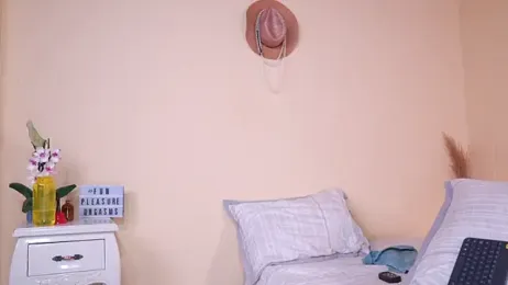 annie22love stripchat stream image