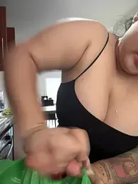 horny_roomiess stripchat stream image, 12.01.2026 18:10