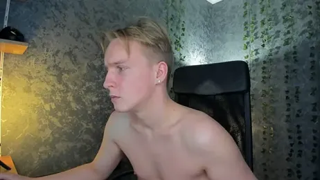 AlexxSweet stripchat stream image