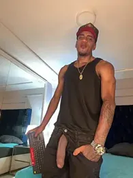 AaronCruz_ stripchat stream image, 22.01.2026 23:20