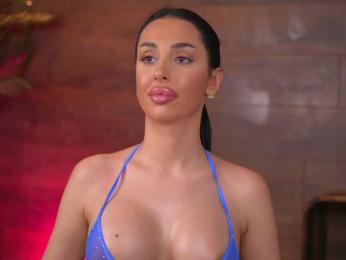 KairaAndrews bongacams stream image