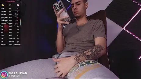 bigryann23 stripchat stream image