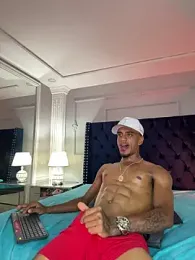 AaronCruz_ stripchat stream image, 29.01.2026 01:00