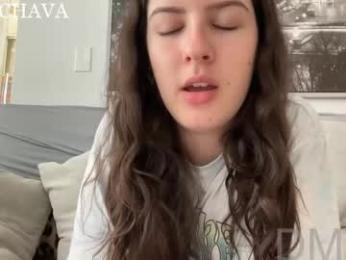frenchava chaturbate stream image, 03.03.2025 17:50