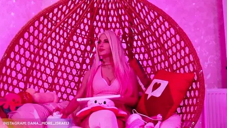 dana_more stripchat stream image