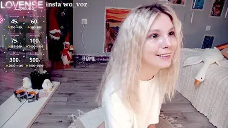 Careful_i_bite stripchat stream image