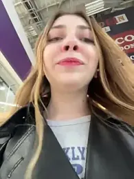 Sunny___Bunny stripchat stream image