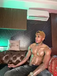 AaronCruz_ stripchat stream image, 10.02.2026 03:40
