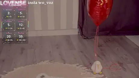 Careful_i_bite stripchat stream image