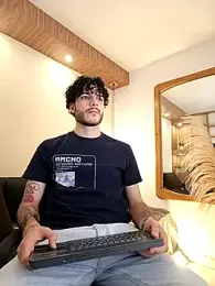 Rafael_Mendezz stripchat stream image