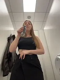 Sunny___Bunny stripchat stream image