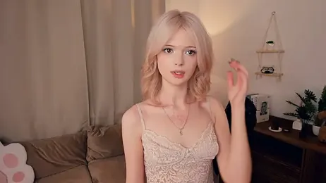 LaureMestler stripchat stream image