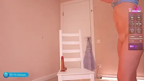 Miablueye stripchat stream image