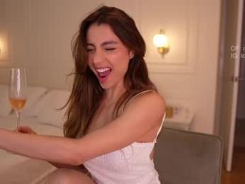 newmollybrooke chaturbate stream image, 22.02.2026 00:40