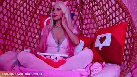 dana_more stripchat stream image