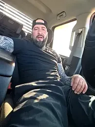 Beardedtattood stripchat stream image